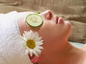 As an emergency aid to the skin around the eyes, cucumber circles will act